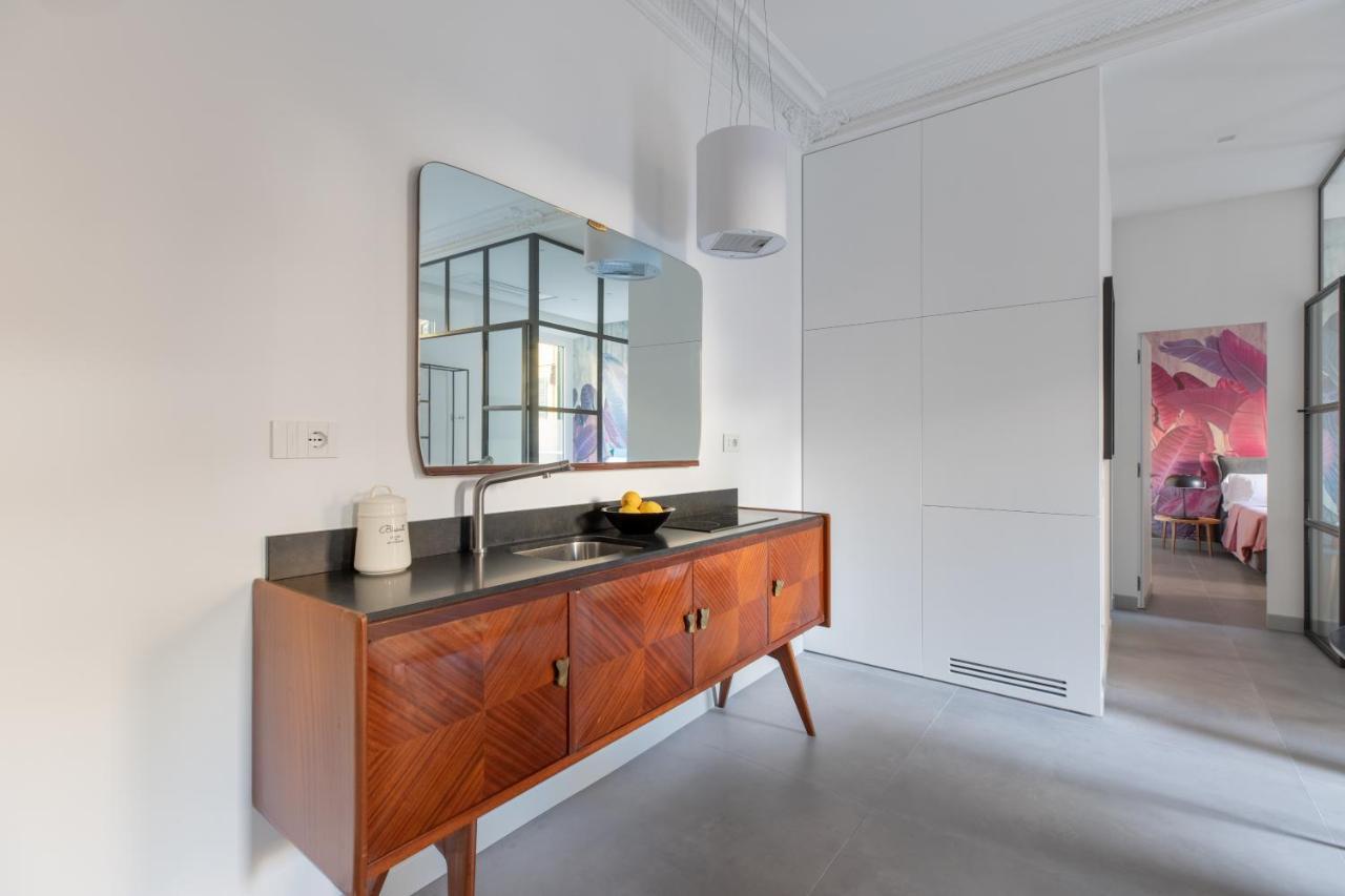Twin Flowers Apartment In San Giovanni โรม ภายนอก รูปภาพ